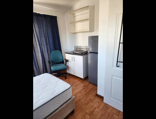 1 BEDROOM PROPERTY TO RENT IN FOREST HILL